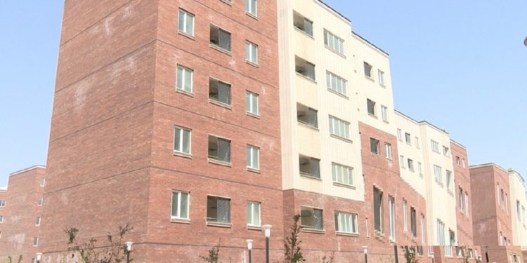 واگذاری ۴۸۰ واحدهای مسکونی طرح نهضت ملی مسکن به متقاضیان در قم