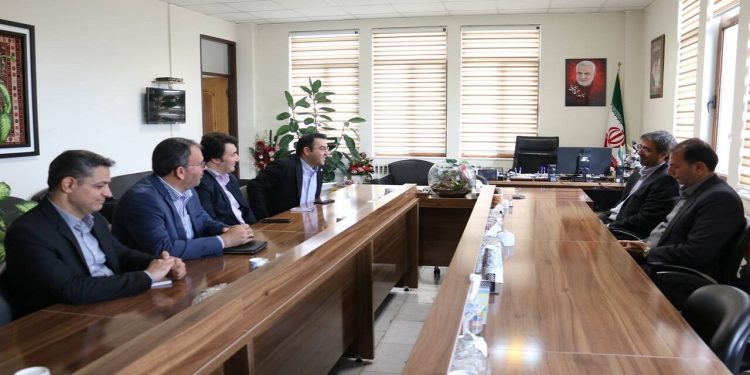 نیمی از ظرفیت مراکز فنی و حرفه‌ای دولتی کشور خالی است