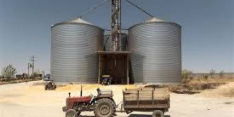 بهربرداری از سیلوی ۱۵ هزار تنی در بیجار