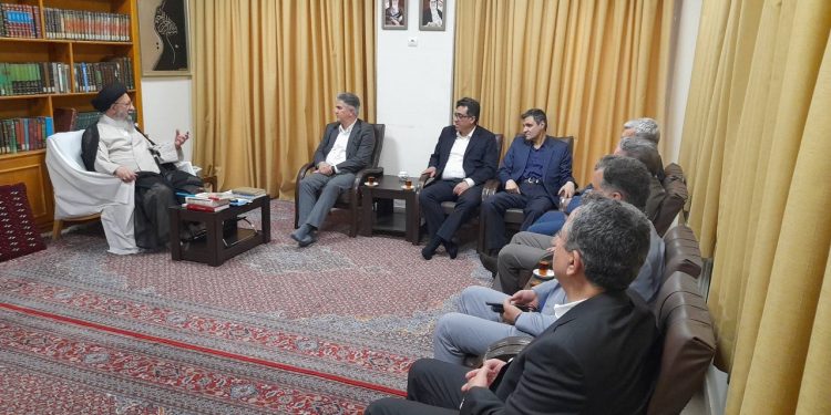 نماینده ولی‌فقیه در گلستان در دیدار  معاون درمان وزیر بهداشت، درمان و آموزش پزشکی تاکید کرد: راه‌اندازی بیمارستان تخصصی سرطان به توجه وزارت بهداشت نیازمند است.