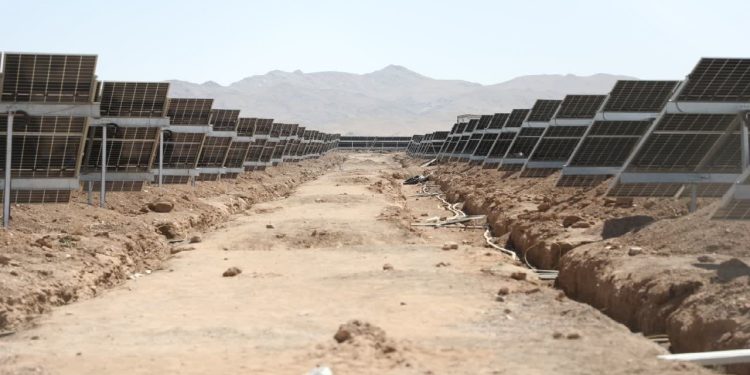 بهره برداری از ۲۴ مگاوات نیروگاه خورشیدی در اشتهارد