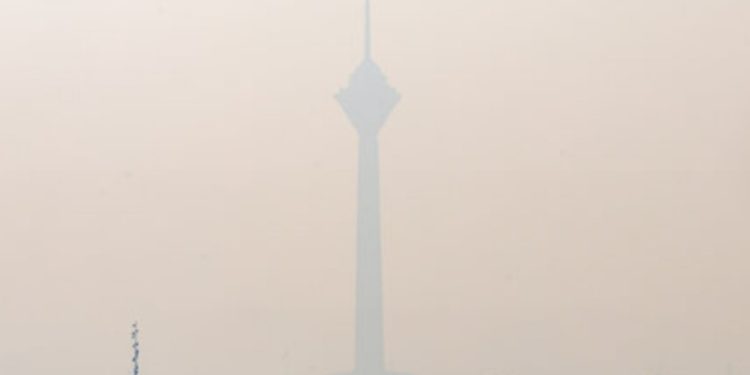 هوای تهران آلوده است