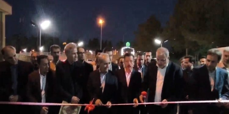 بهره برداری از پروژههای شهرداری و گلخانهای در عجب شیر