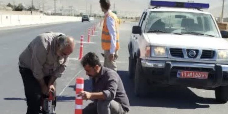 ایمنسازی بیش از ۵۰ نقطه حادثهخیز در محورهای ورودی شهرکرد