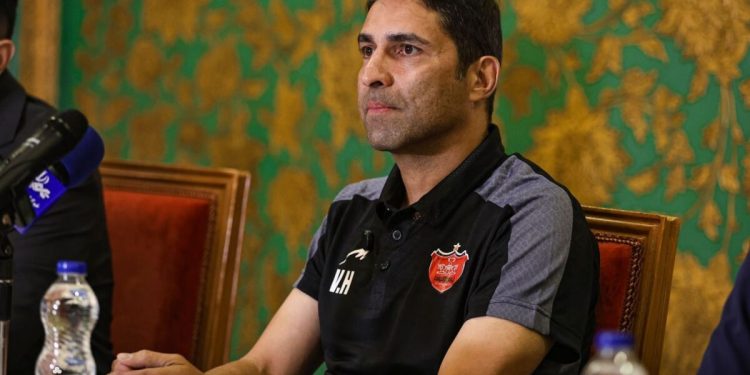 هاشمیان: ما تصمیم می‌گیریم کدام بازیکن می‌تواند منافع تیم را بهتر تامین کند/ امیدوارم این دو بازیکن بهترین نمایش را برای پرسپولیس داشته باشند