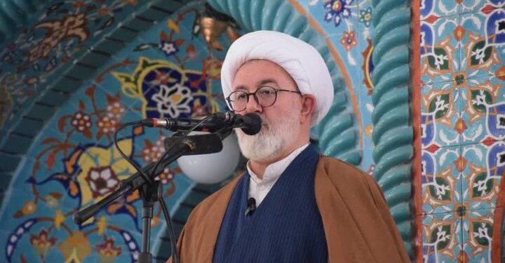 وحدت شکنها «خائن» به مردم هستند؛ ضرورت حمایت از دولت