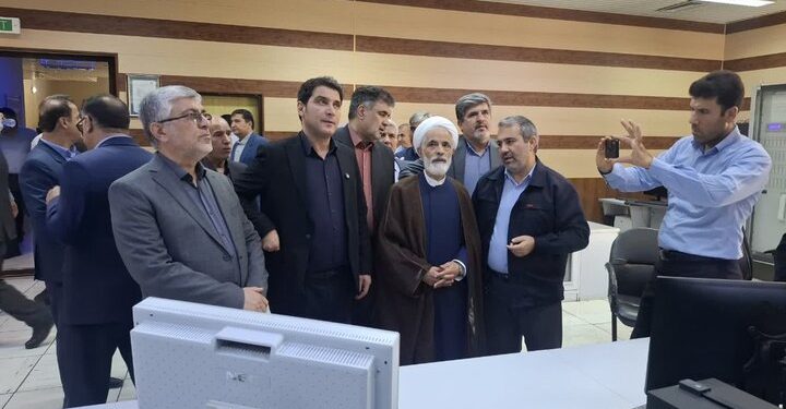 بازدید معاون حقوقی رئیس جمهور از نیروگاه سیکل ترکیبی سنندج