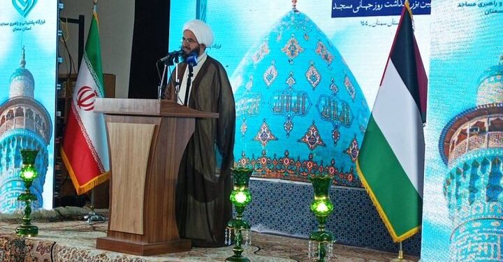 مساجد کانون ساماندهی امت مسلمان است