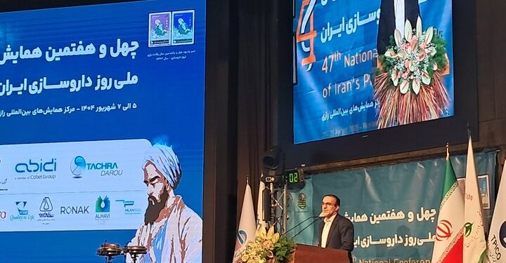 رئیس زاده: شرایط صادرات داروی ایرانی باید تسهیل شود