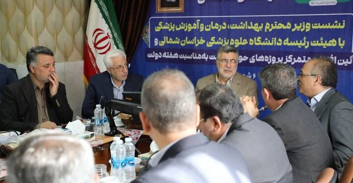 ضعف زیرساختهای آموزشی دانشجویان را به مهاجرت سوق میدهد