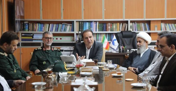 وحدت مردم و مسئولان رمز موفقیت توسعه استان ایلام است