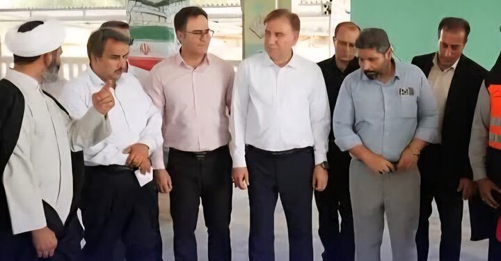 تنگستان شهدای بزرگی تقدیم کرده است