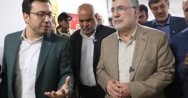 آغاز عملیات اجرایی بیمارستان ۹۶ تختخوابی بهاباد با حضور وزیر بهداشت