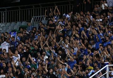 عکس | هواداران استقلال خارجیها را سورپرایز کردند!