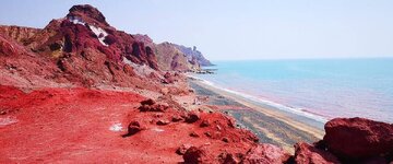 ۵ مقصد گردشگری در هفتههای پایانی تابستان/ از جزیره رنگها تا غول خروشان