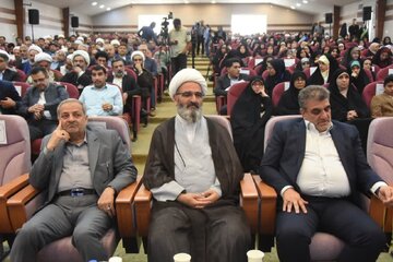 سمنان میزبان ششمین اجلاسیه سراسری نماز دانشآموزی / تأکید وزیر آموزش و پرورش بر ترویج فرهنگ اقامه نماز بهعنوان مهمترین مأموریت