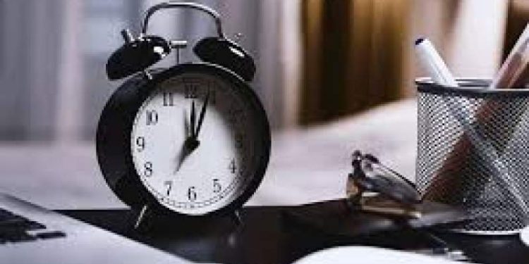 تغییر ساعت کاری ادارات از ۱۵ شهریور ماه