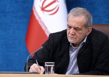 رئیس جمهور: مدیریت درستی نکنیم سیلی بدی خواهیم خورد