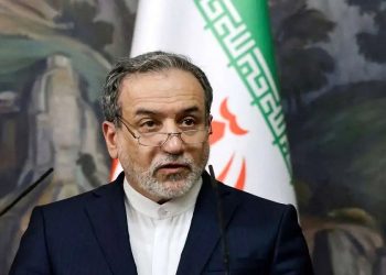 عراقچی: تنها در صورت تضمین آمریکا برای عدم حمله، مذاکره می‌کنیم