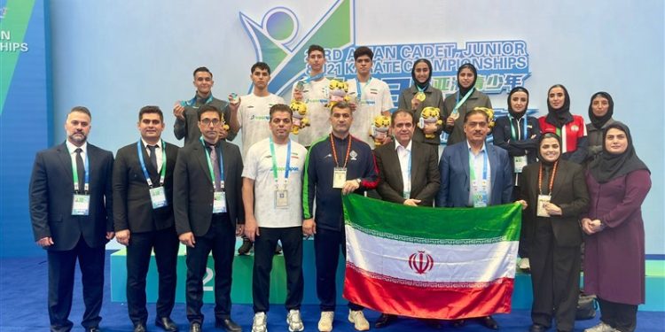 عموزاده: از چیزی که فکر می کردم جلوتر بودیم/ در فینال ها اسیر بی تجربگی شدیم