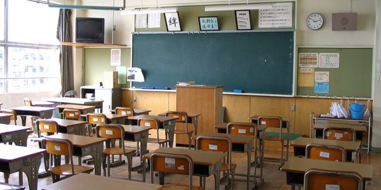 آمادهسازی ۴۶۴۷ مدرسه لرستان برای سال تحصیلی جدید