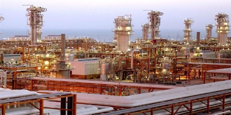 افزایش تولید ۳۸۰ میلیون فوت مکعب گاز در فاز ۱۱ پارس جنوبی/ حفر ۶ حلقه چاه جدید نفت