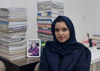 آی ناز آق آتابای دانش آموز مدرسه فرزانگان گنبدکاووس در کنکور سراسری رتبه ۱۸ رشته ریاضی را کسب کرده است.