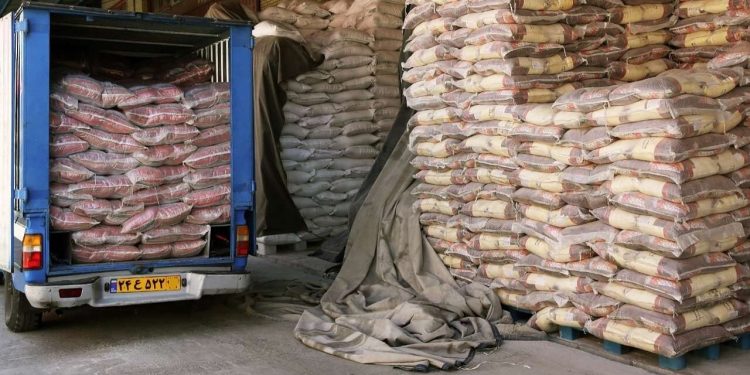 از ظرفیتهای مرزی برای واردات برنج و گوشت استفاده میشود