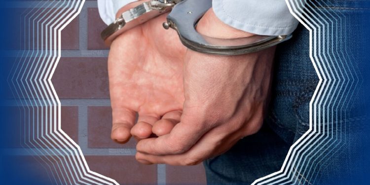 کشف دو شیء تقلبی با ظاهر تاریخی در نظرآباد