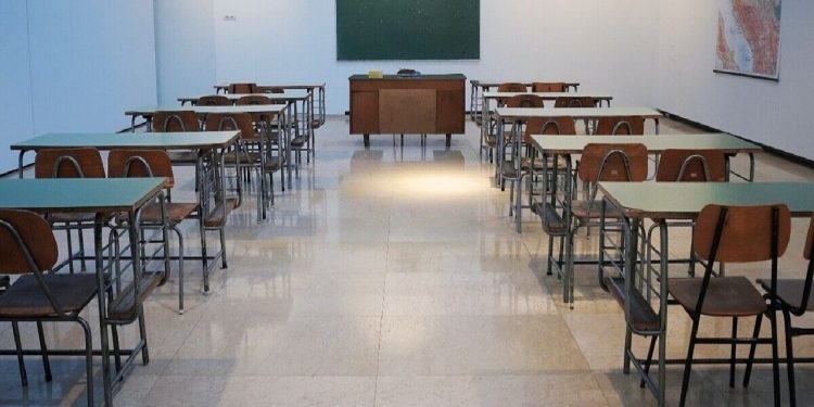 نوسازی ۱۰۰ مدرسه در گیلان