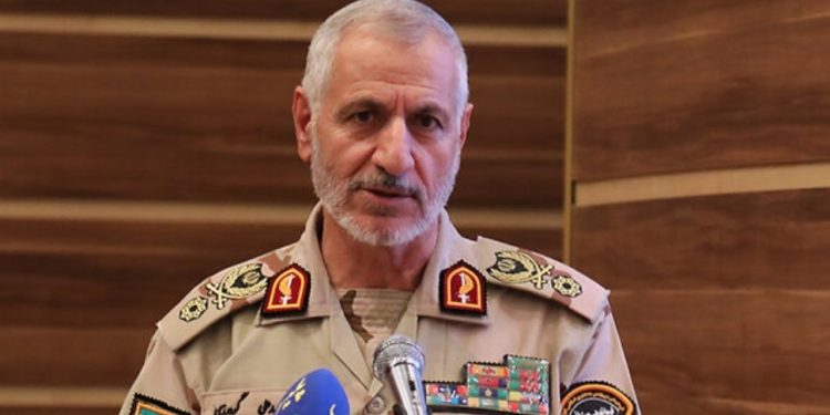 فرمانده مرزبانی انتظامی در جلسه جذب و گزینش فرماندهی مرزبانی فراجا، بر جذب و گزینش نیروی انسانی باهوش و متعهد به نظام و اسلام برای خدمت در مرزبانی تأکید کرد.