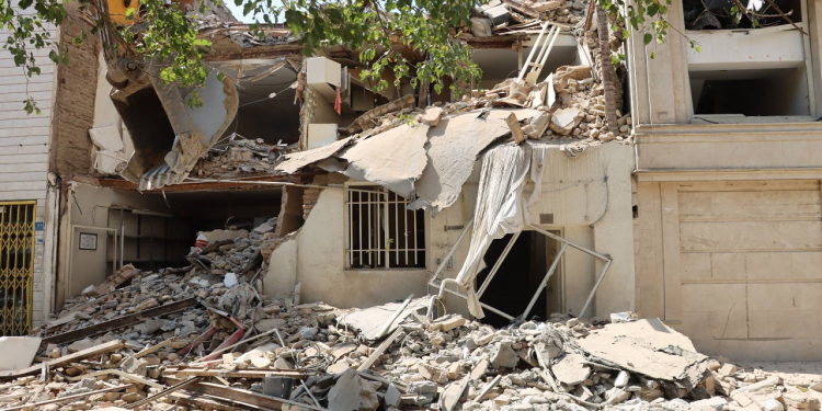 در منطقه ۶ حدود ۸۰۶ واحد در جنگ ۱۲ روزه آسیب دیده‌اند