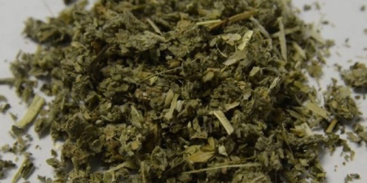 فرماندهی انتظامی شهرستان ری از دستگیری سه قاچاقچی مواد مخدر که در حال انتقال مواد مخدر از شهرری به سمت استان سمنان بودند، خبر داد.