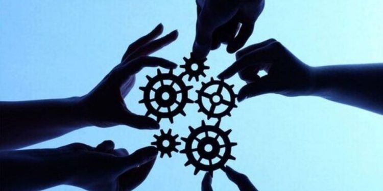 نیروگاه خورشیدی و درمانگاههای دانشبنیان؛ چهره تازه تعاون در لرستان