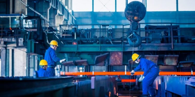 صنایع لرستان در معرض قطع برق؛ تهدیدی برای تولید و بازار استان