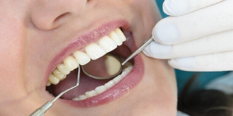 چه زمانی باید به متخصص ارتودنسی مراجعه کنیم؟