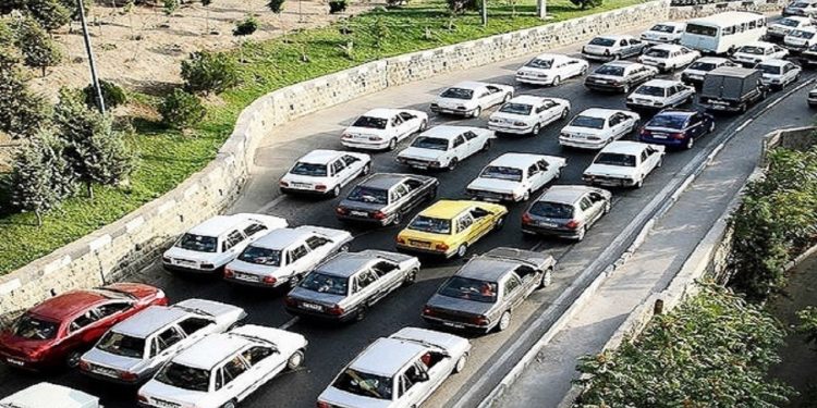 تردد یک طرفه از کرج به سمت مازندران / ترافیک سنگین است