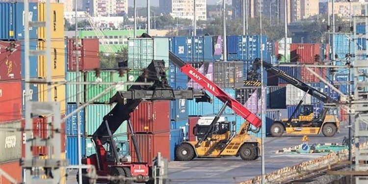 جابهجایی ۷ میلیون تن کالای اساسی از بندر امام خمینی(ره) در سال جاری