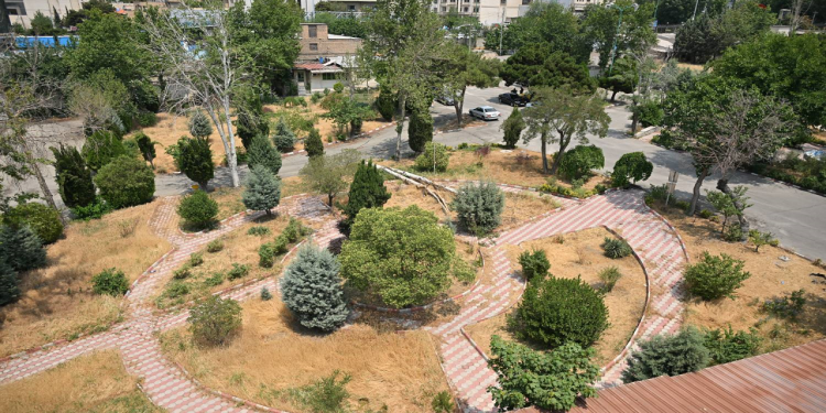 شروع پروژه‌های آماده‌سازی بوستان در محلات اراج و زعفرانیه