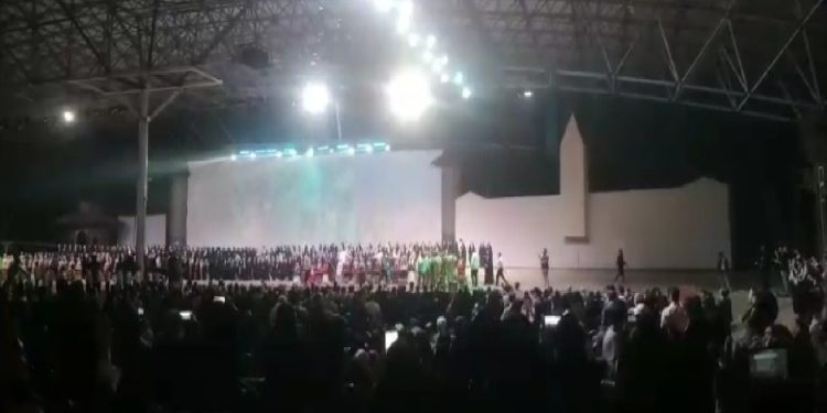 اجلاسیه پایانی کنگره هشت هزار  شهیدگیلان مزین به ۲ شهید گمنام شد + فیلم