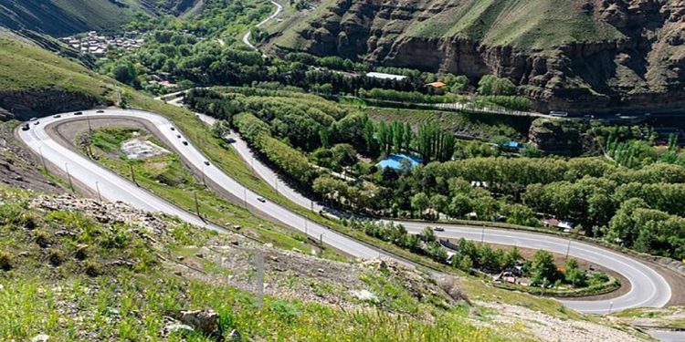 جاده چالوس دوطرفه شد