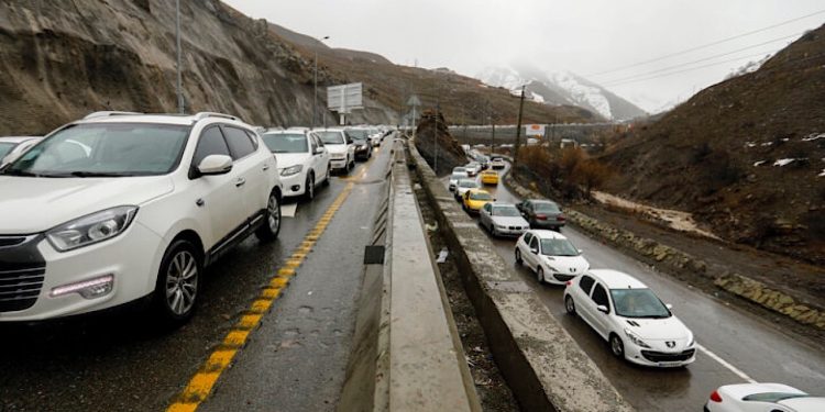 رئیس پلیس راهور فراجا با اشاره به افزایش سفر‌ها در نیمه دوم شهریور، از شهروندان خواست پیش از آغاز سفر وضعیت راه‌ها را استعلام کنند.