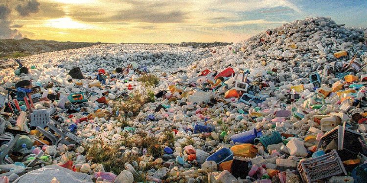 بحران پسماند در لرستان؛ زبالههایی که نفس شهر را میگیرند