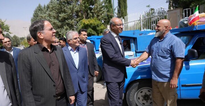 توزیع ۲۱ هزار بسته نوشتافزار حمایت از تحصیل دانشآموزان محروم است