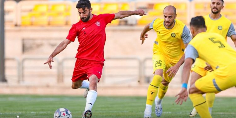 هاشمیان از روی دست قلعهنویی الگوبرداری میکند؟