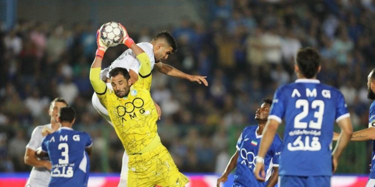 دروازه‌بان استقلال خودش را به ریکاردو ساپینتو معرفی کرد!