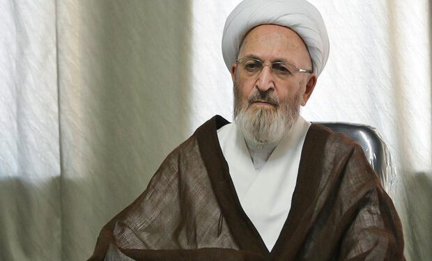 حوزههای علمیه سنتهای اصیل تحصیل را حفظ کنند