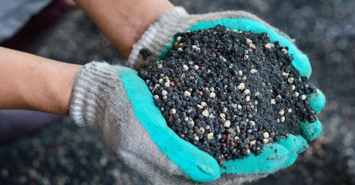 توزیع ۶ هزار تن کود کشاورزی در همدان طی ۱۵ روز برای کشتهای پاییزه