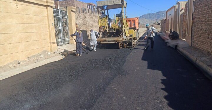 اجرای ۱۵۰ هزار مترمربع آسفالت در سرپل‌ذهاب تا پایان آبان‌ماه