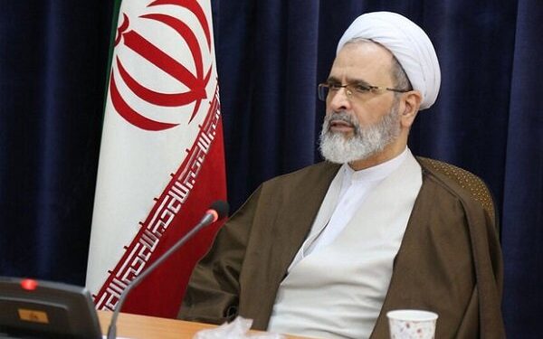 آیت‌الله اعرافی: حوزه علمیه باید در عرصه جهانی نقش‌آفرین باشد
